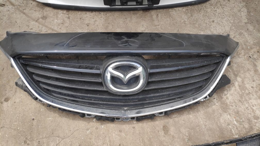 Решітка радіатора КОМПЛЕКТНА Mazda 6GJ 13-17р
