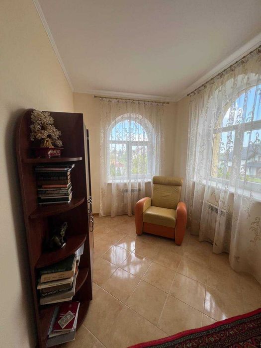 Продаж будинку в смт. Шкло