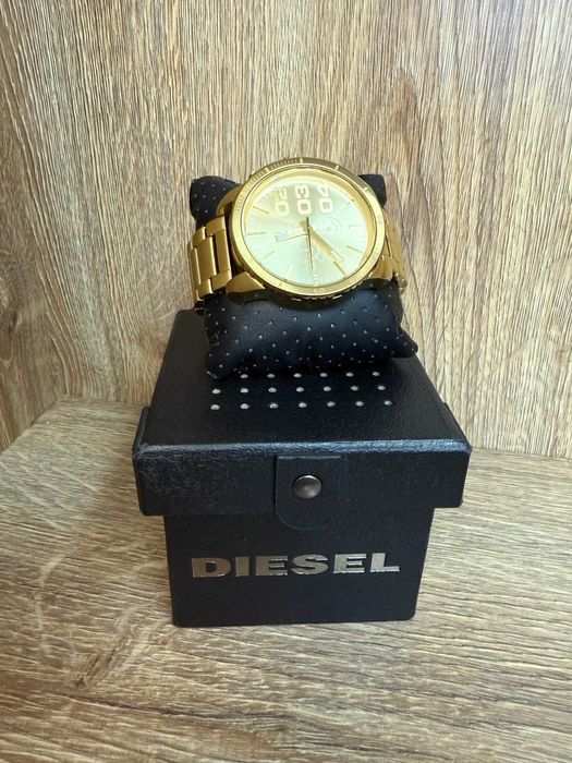 Zegarek Męski Diesel DZ-4268 Złoty Na Bransolecie Pudełko