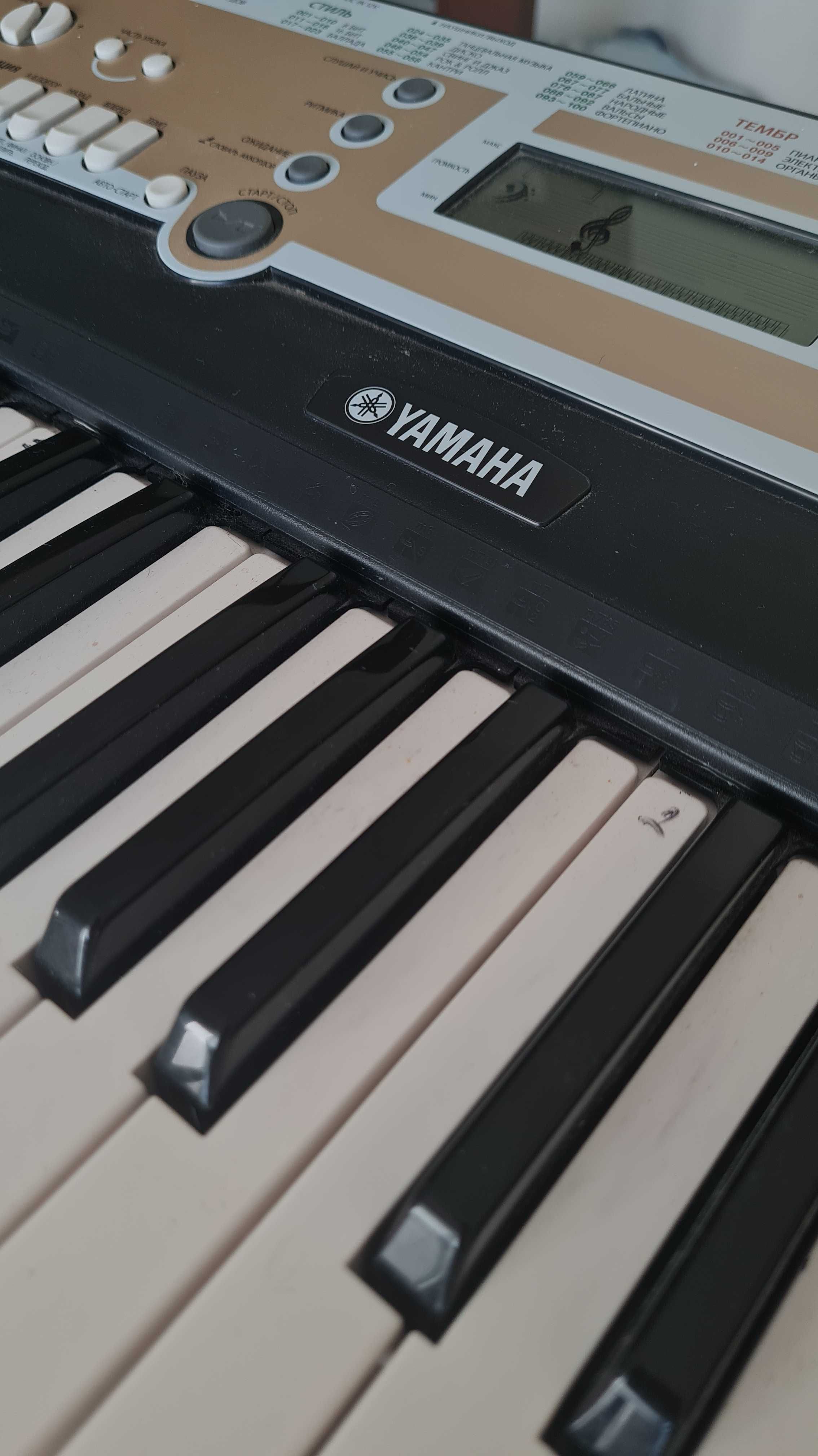 Синтезатор Yamaha PSR-R-200