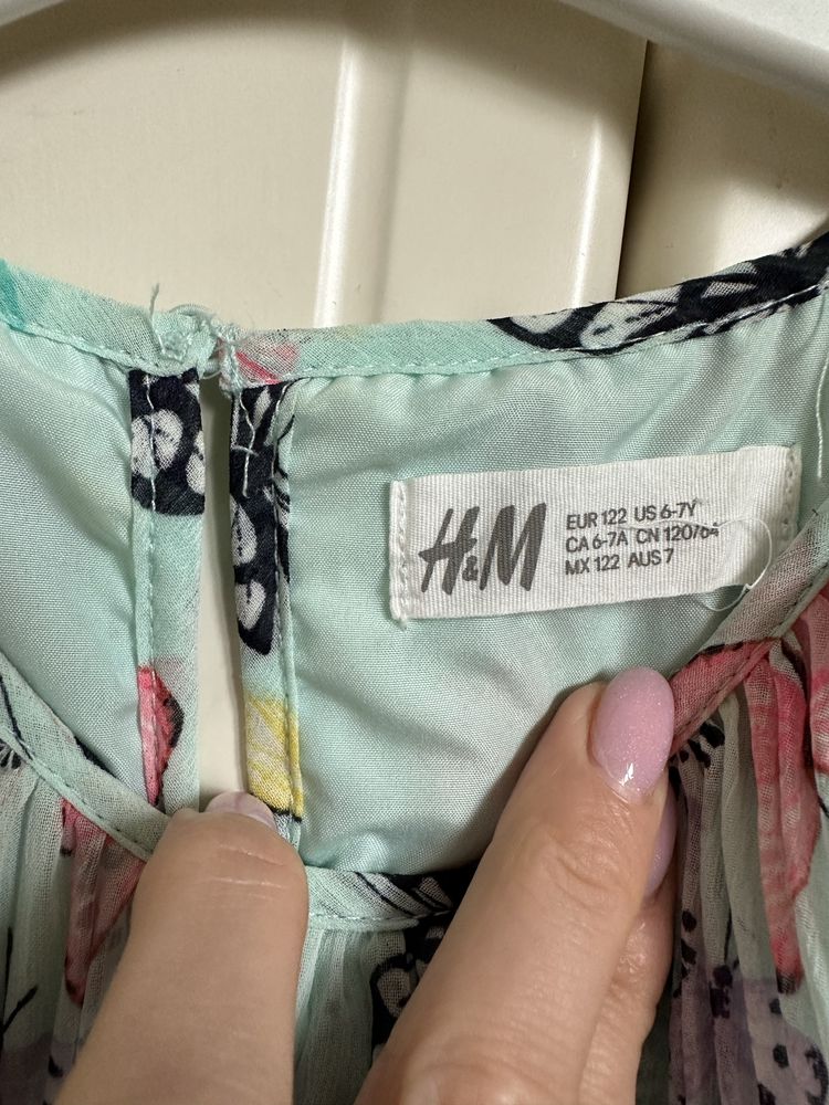 H&M сукня для дівчинки.  6-7 років , 122 см , яскрава