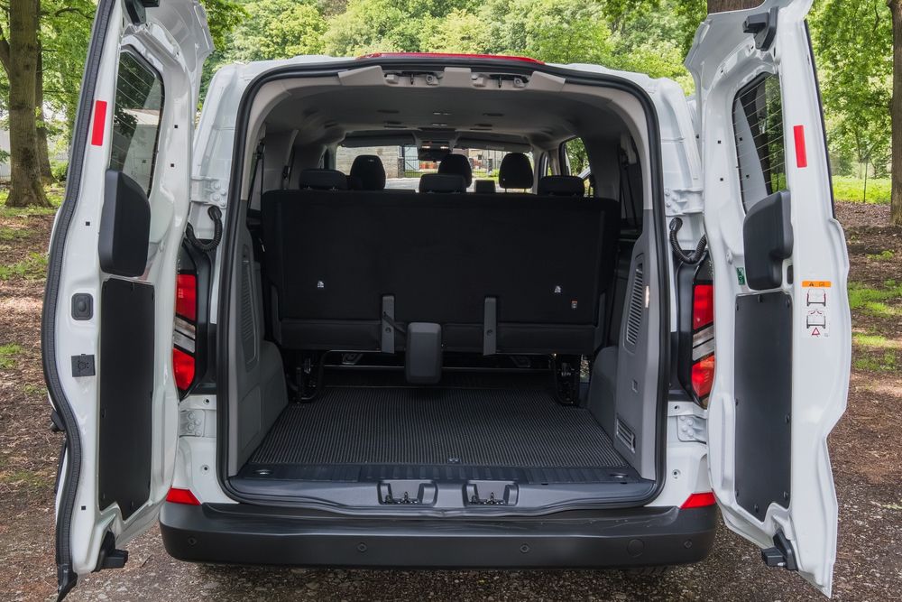 Wynajem Busów, Wynajem Busów 9-cio osobowych