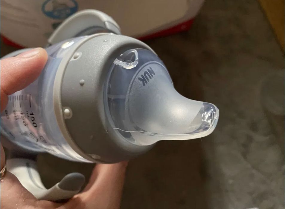 Новый поильник Nuk 6-18 месяца с силиконовым носиком Винни Микки маус