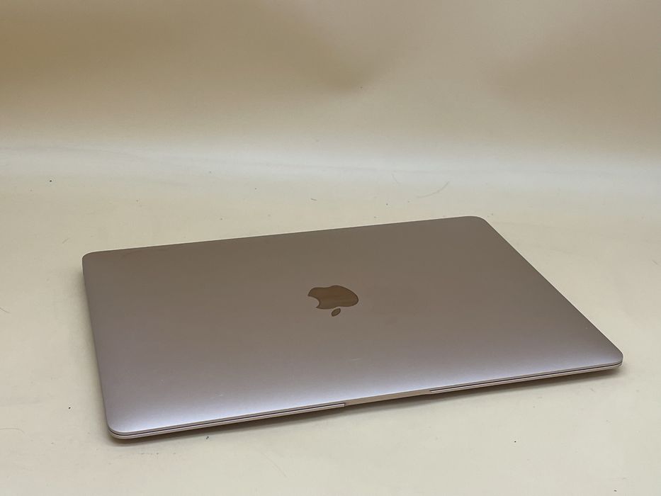 Macbook air 2020 m1 512 ssd стан на фото