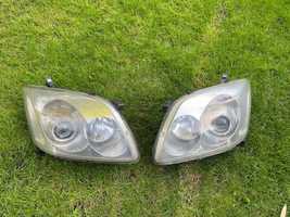 Reflektor Lampa Toyota Avensis 2 II T25