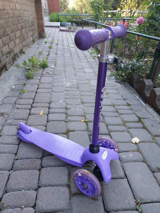 Самокат дитячий