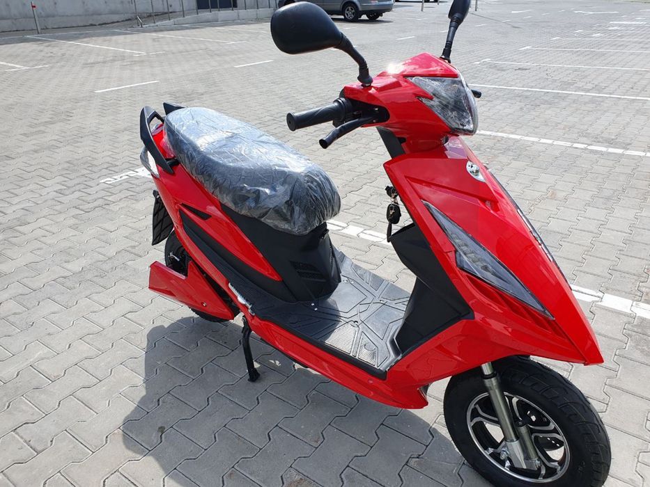 Елетро скутер/мопед  2023 DOMINATOR
