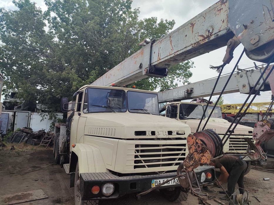 Автокран 10т на базі автомобіля КРАЗ