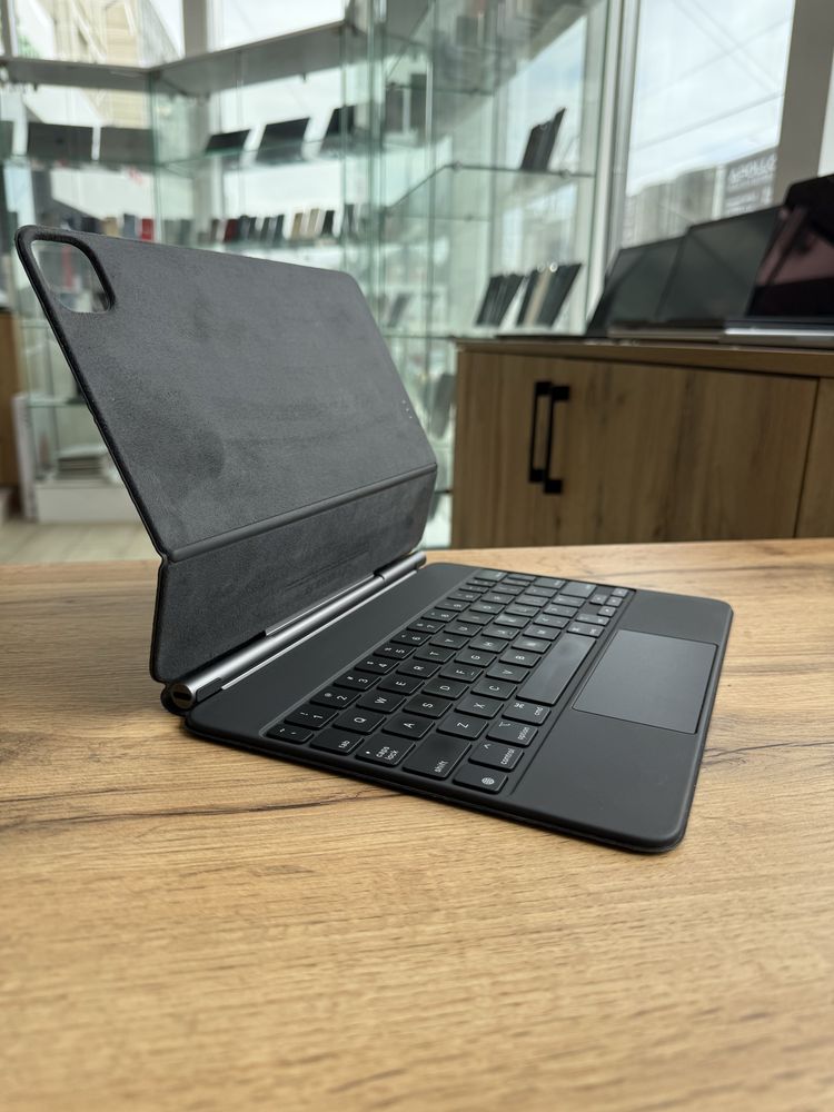 Клавіатура Apple Magic Keyboard для iPad Pro 11, iPad Air 4/5/6th