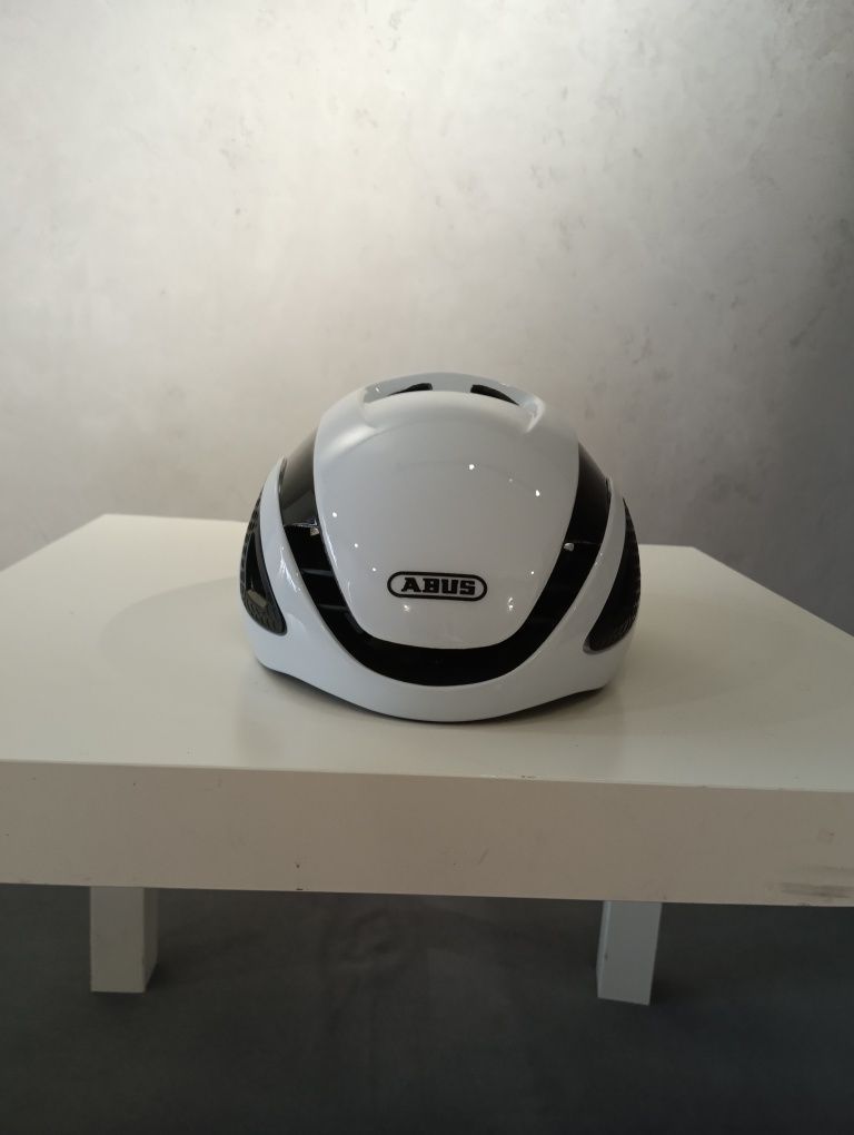 Abus gamechanger 1.0 L новый шлем