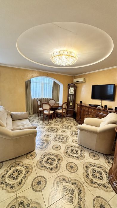 Продад 3-кім квартири в ценрі. Вул. Князів Острозьких