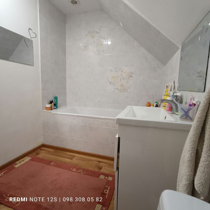 Гарний будинок з якісним ремонтом