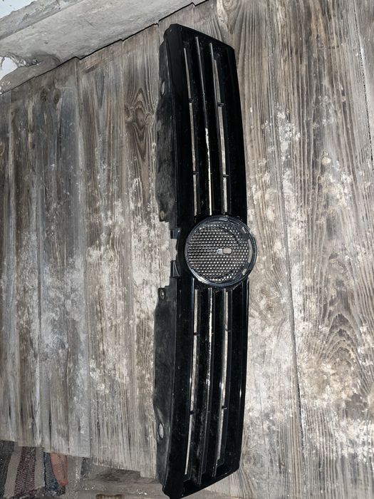 Решітка Volkswagen jetta 6