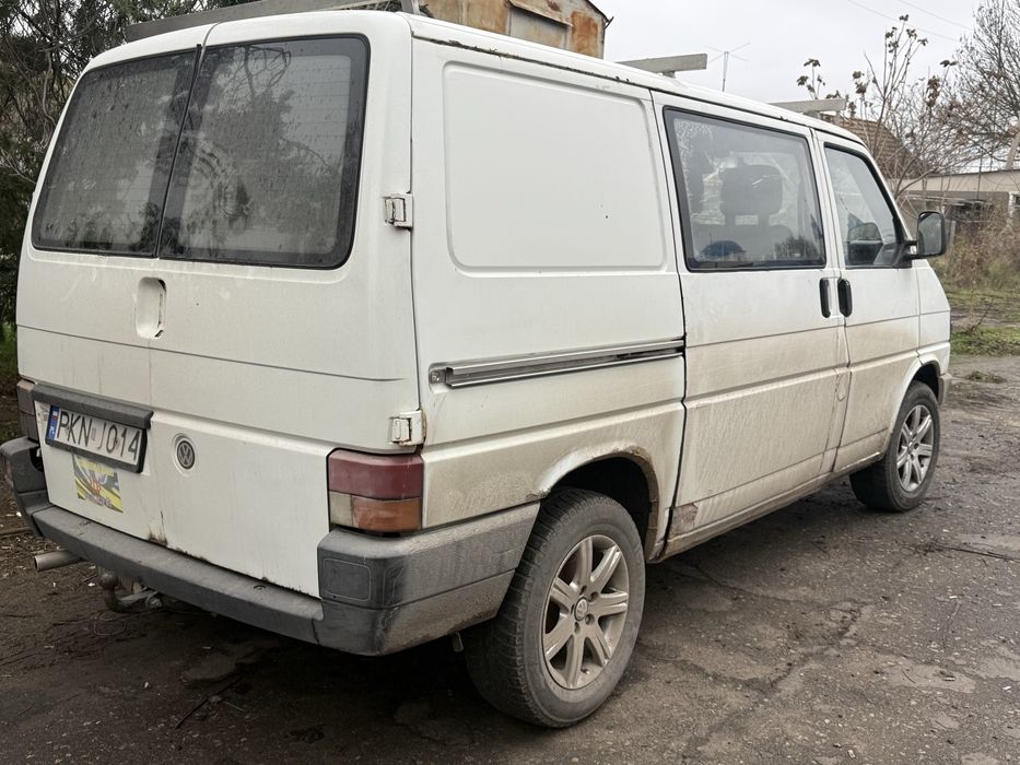 Volkswagen T4 2.4D 1995 Бляха