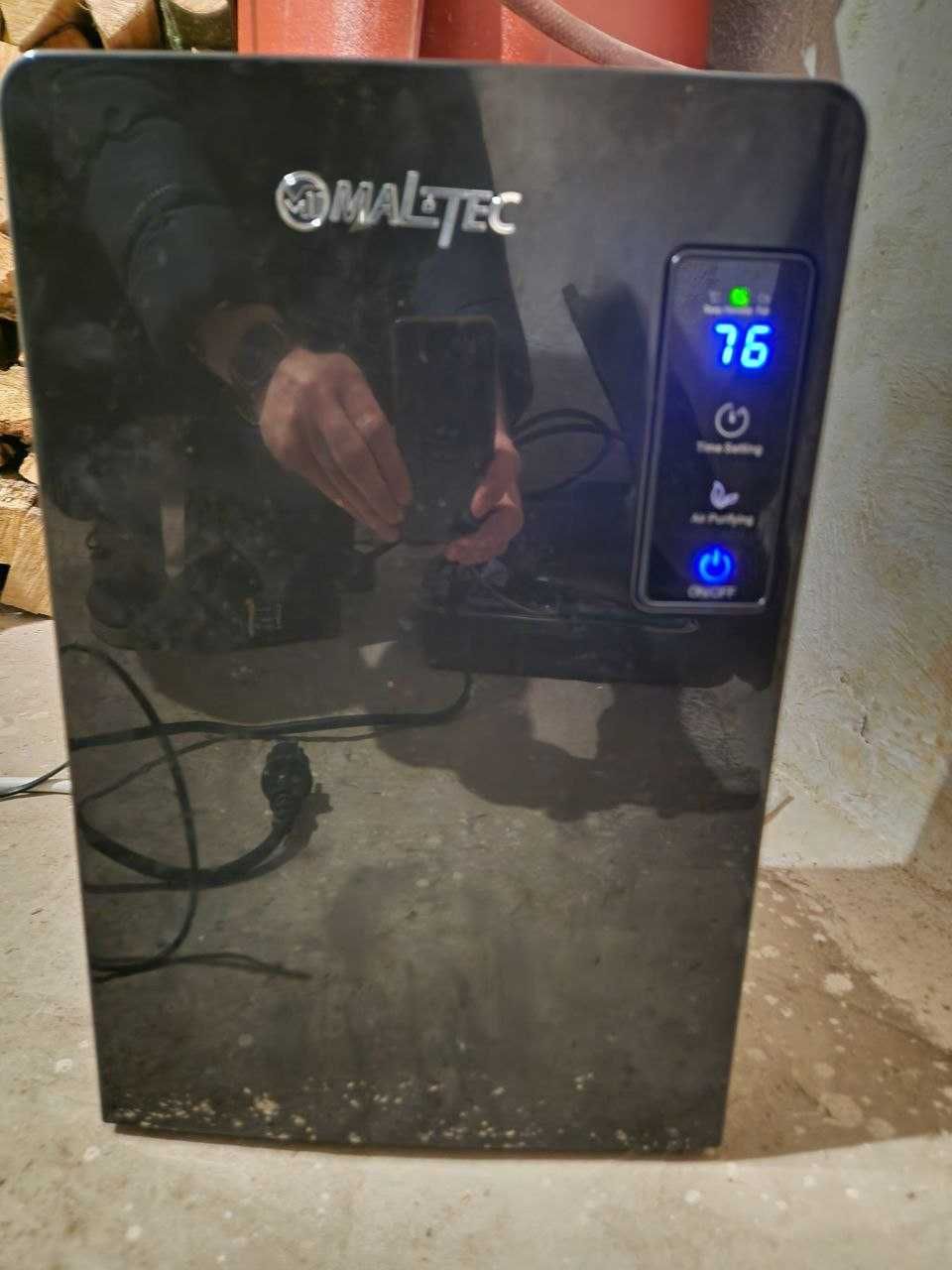 осушувач повітря Maltec DH-2200