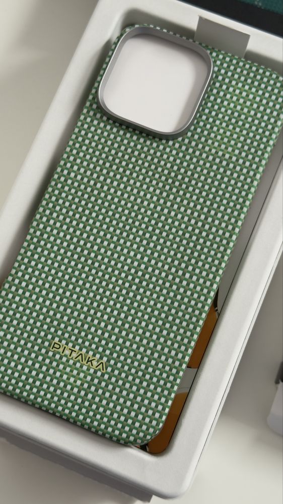 Pitaka Monogram Tactile Woven iPhone 16 Pro Max case kevlar aramid