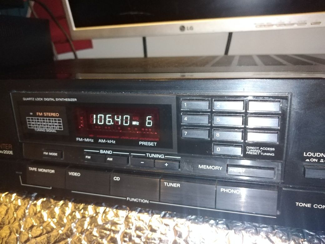 Amplificador Sony com Rádio mod AV 200E