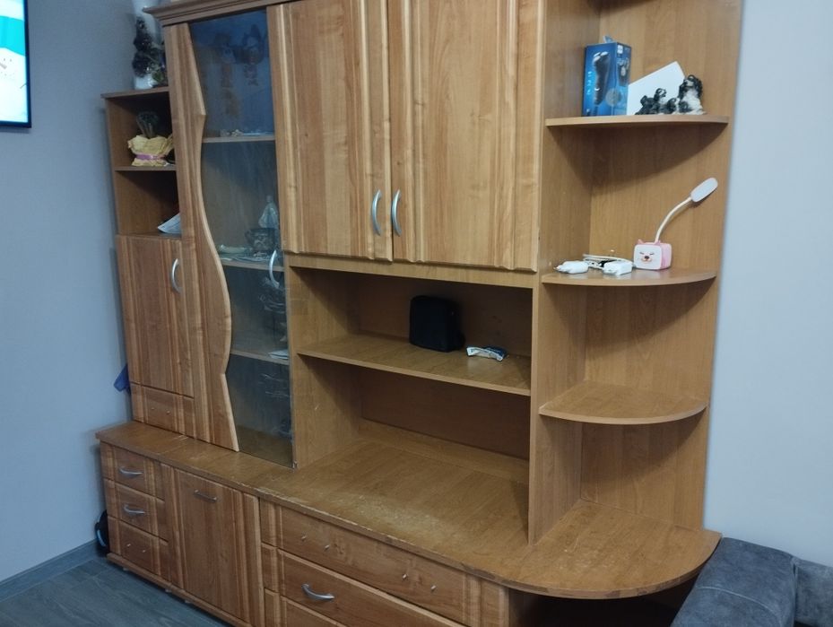 Стінка в кімнату прихожу