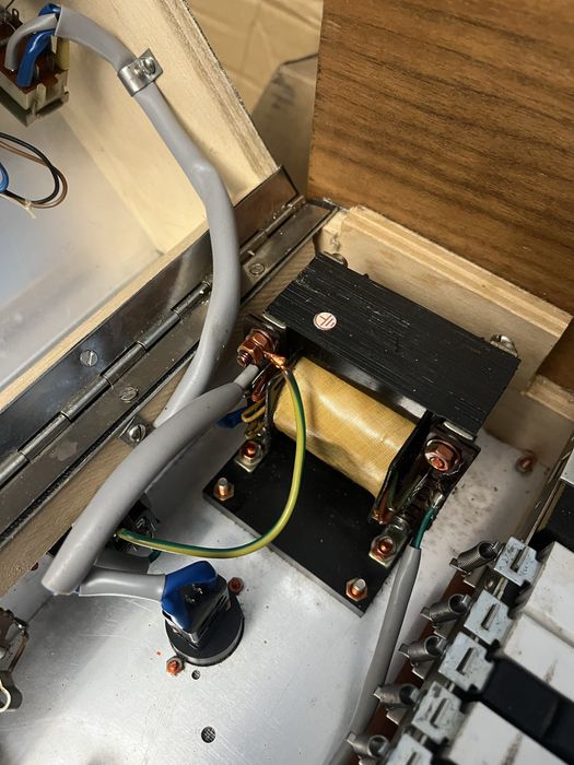 VERMONA SYNTHESIZER - аналоговий синтезатор