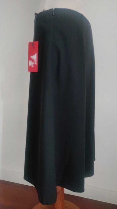 Saia preta super elegante Hugo