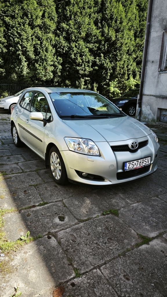 Toyota Auris 2.0 D4D 126km