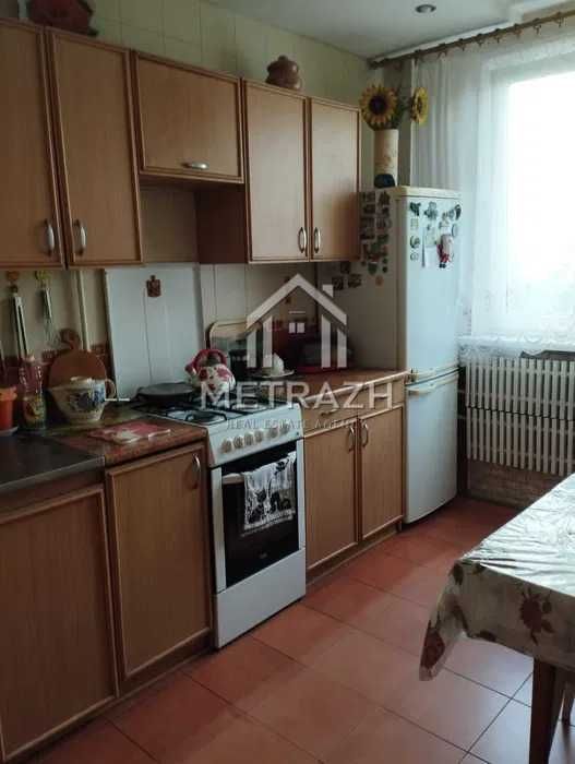 Продам 3к квартиру ,улица Залесская ,метро Госпром