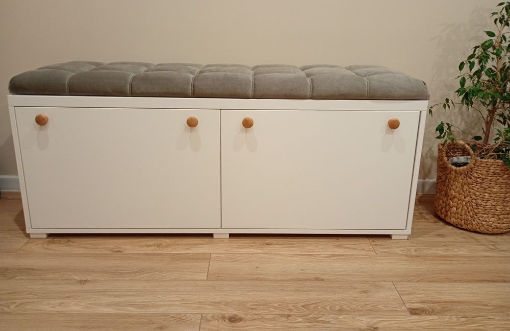 Szafka na buty z siedziskiem