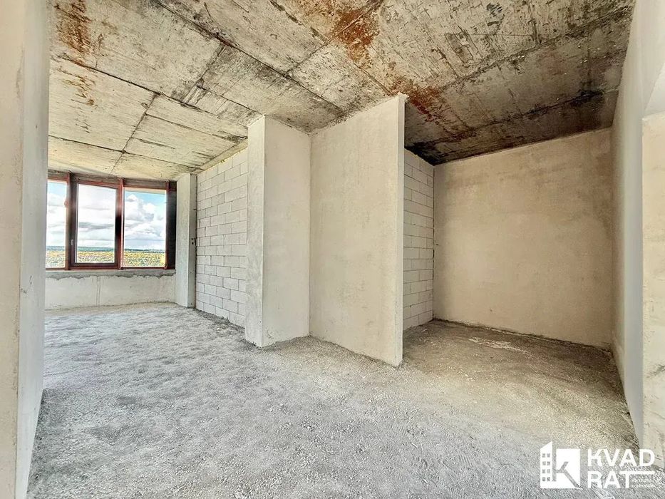 Продаж елітного пентхаусу  у першій лінії біля міського озера!!!