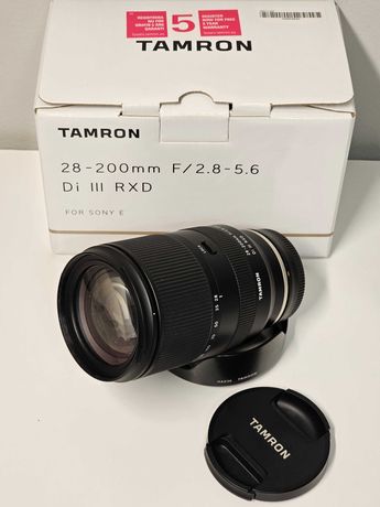 Tamron 28-200 mm f/2.8-5.6 Di III RXD