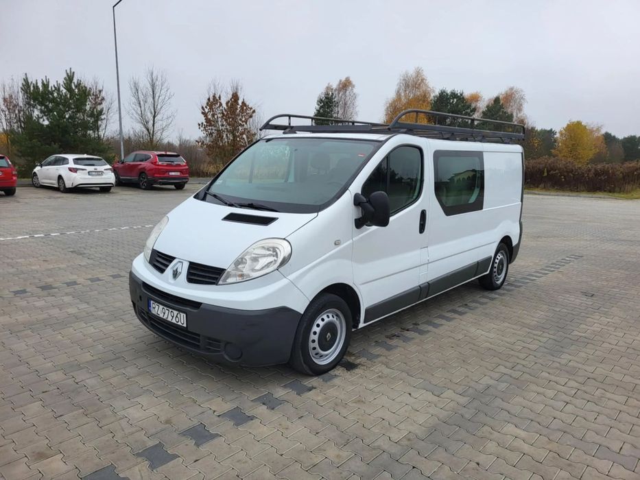 Renault Trafic  Brygadówka 6os. 2.0 dCi 2007r. Ładny