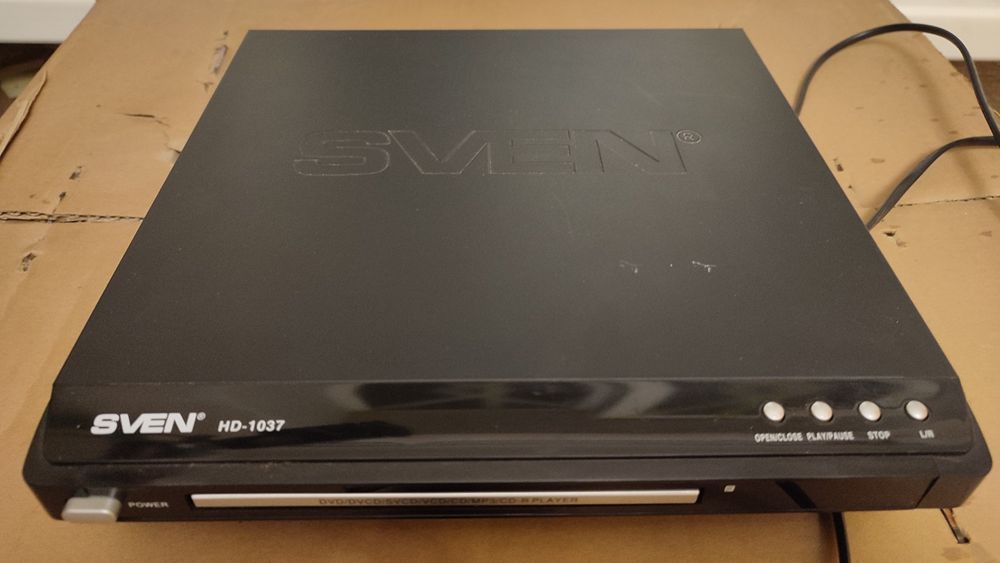 Видеоплеер SVEN HD-1037