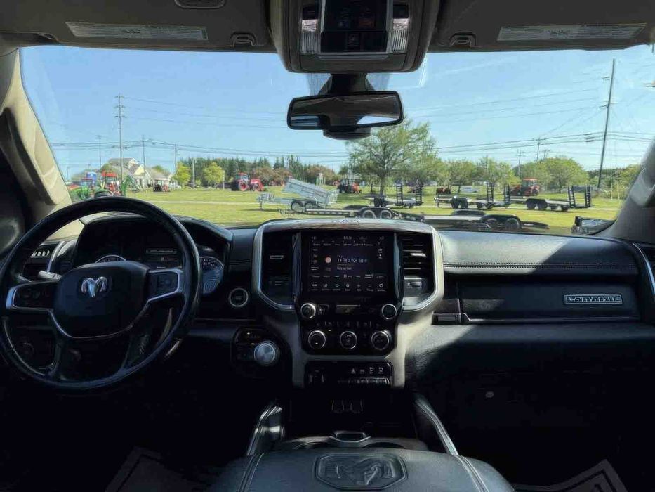 RAM 1500 Laramie      2020