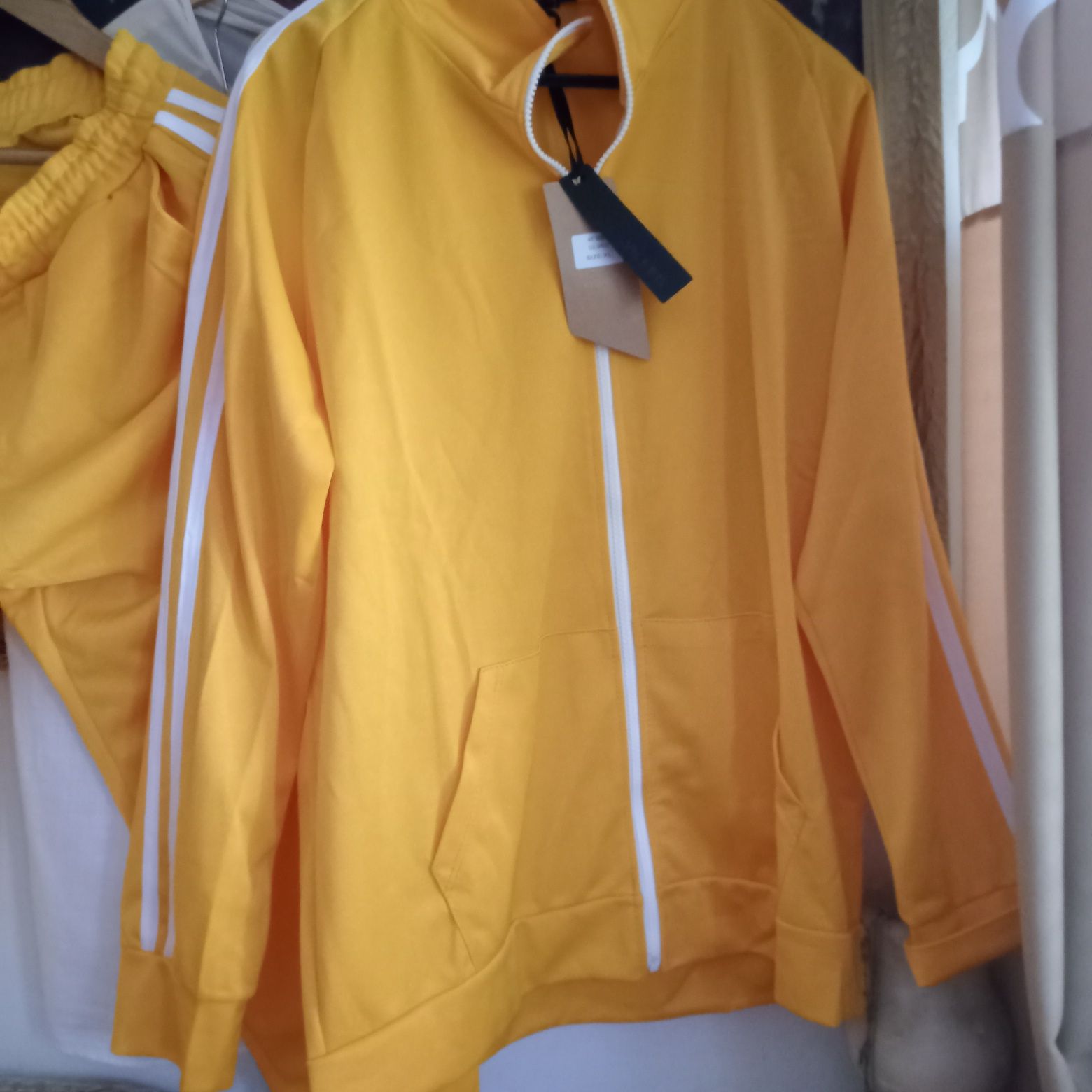 Dres treningowy damski 42  nowy
