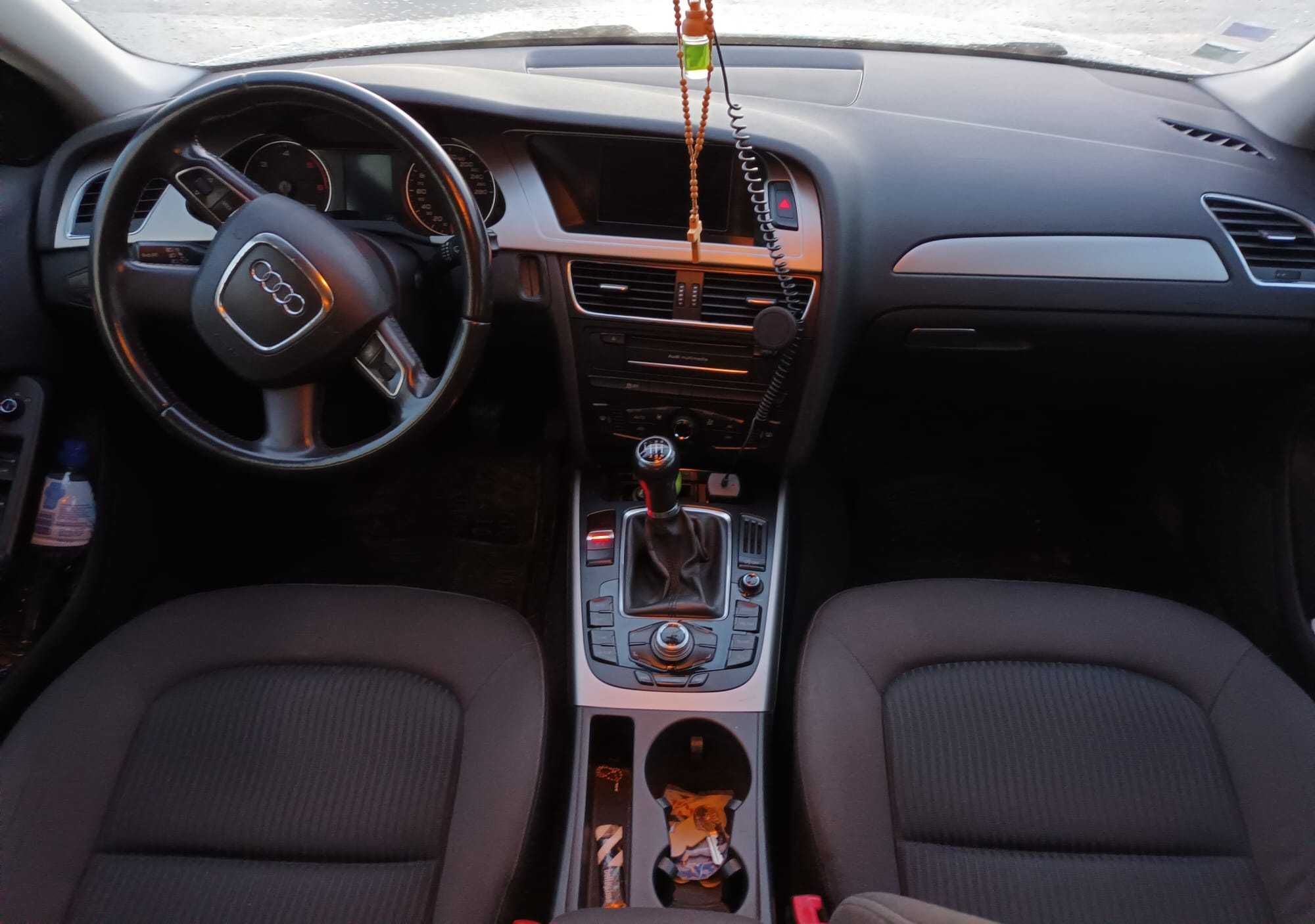 Audi A4 Avant 2.0 TDI - 143 Cv - Fev 2012