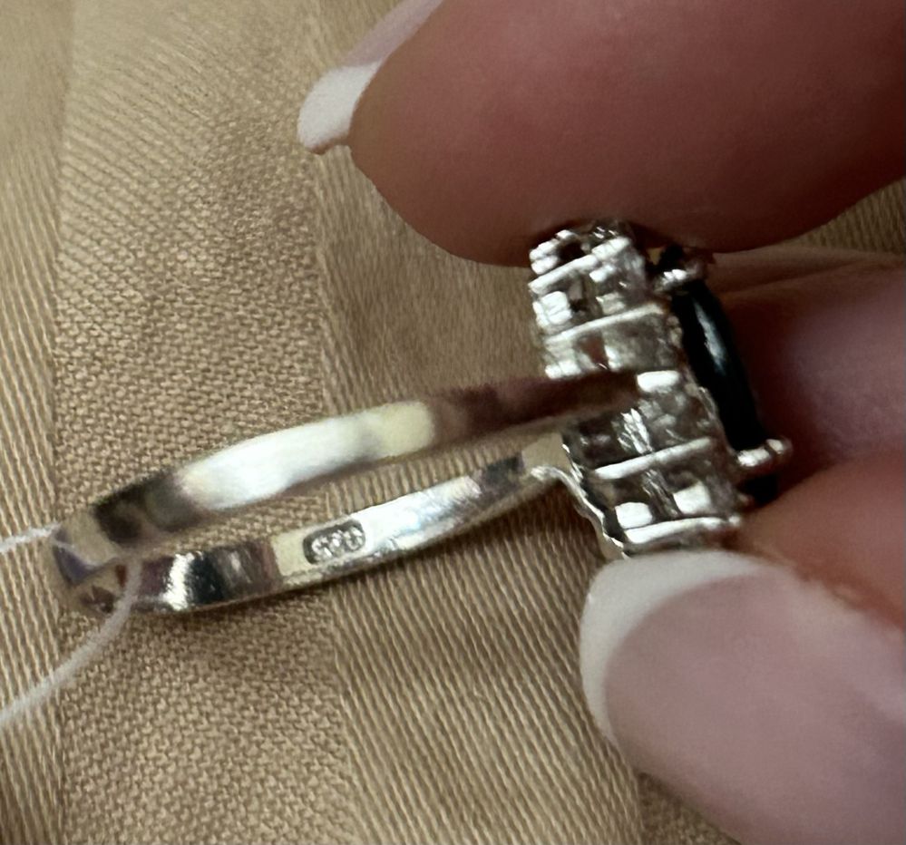 Серебрянное кольцо с сапфиром срібна каблучка з сапфіром