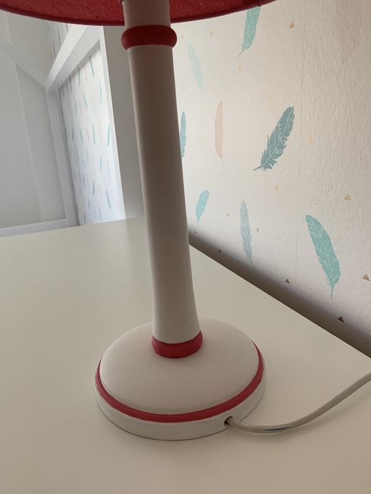 Candeeiro para quarto de crianca