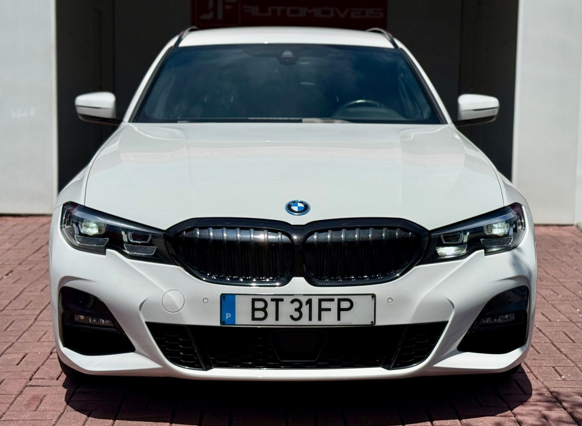 BMW 330 e Touring Pack M Auto