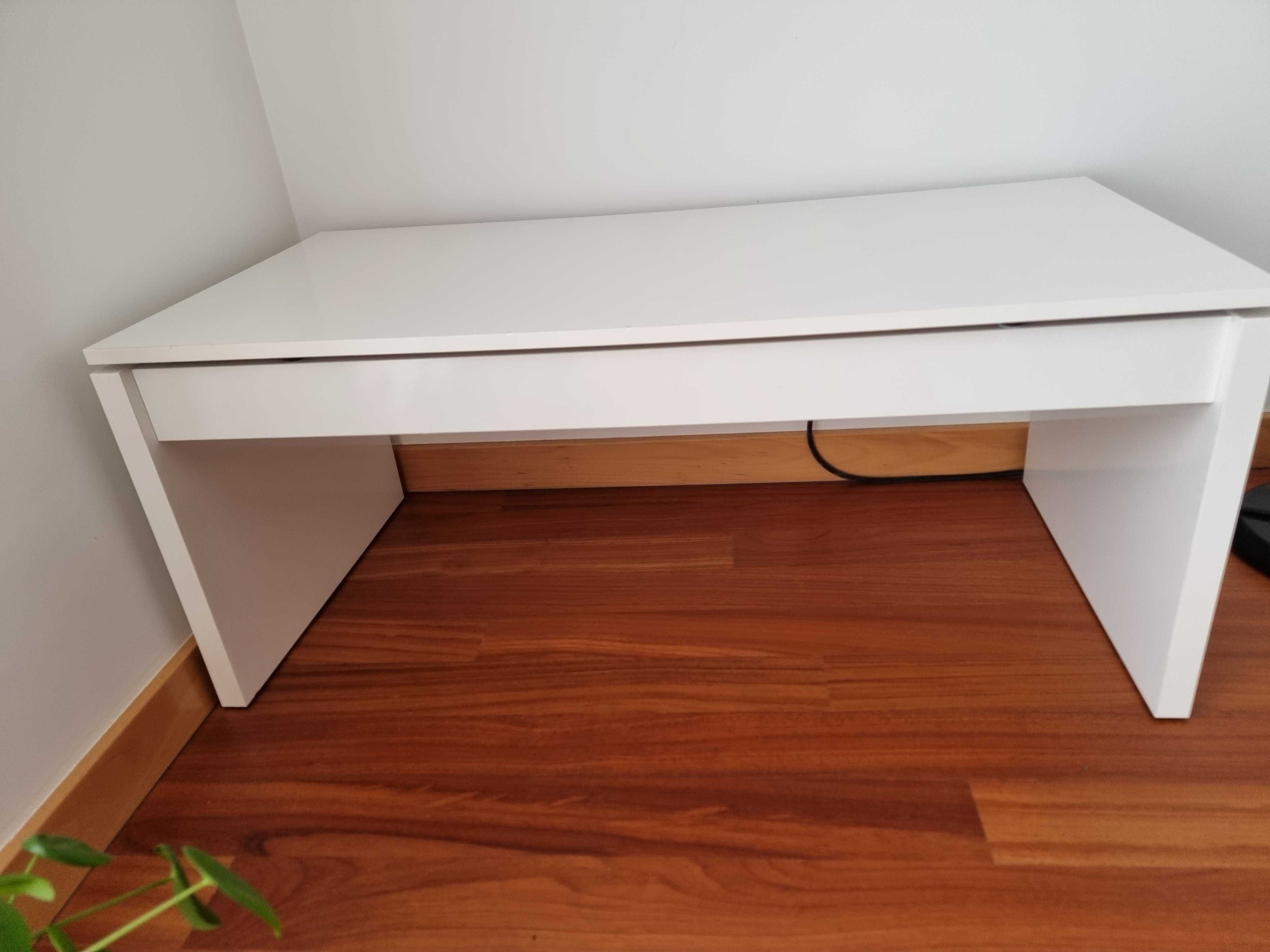 Mesa de centro - branco