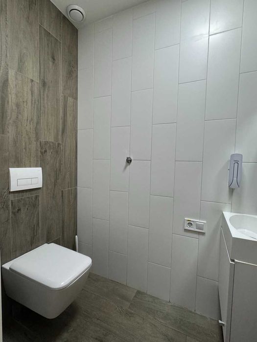 Запускайте Ваш успішний бізнес в ЦЕНТРі міста! Супер локація, ремонт!