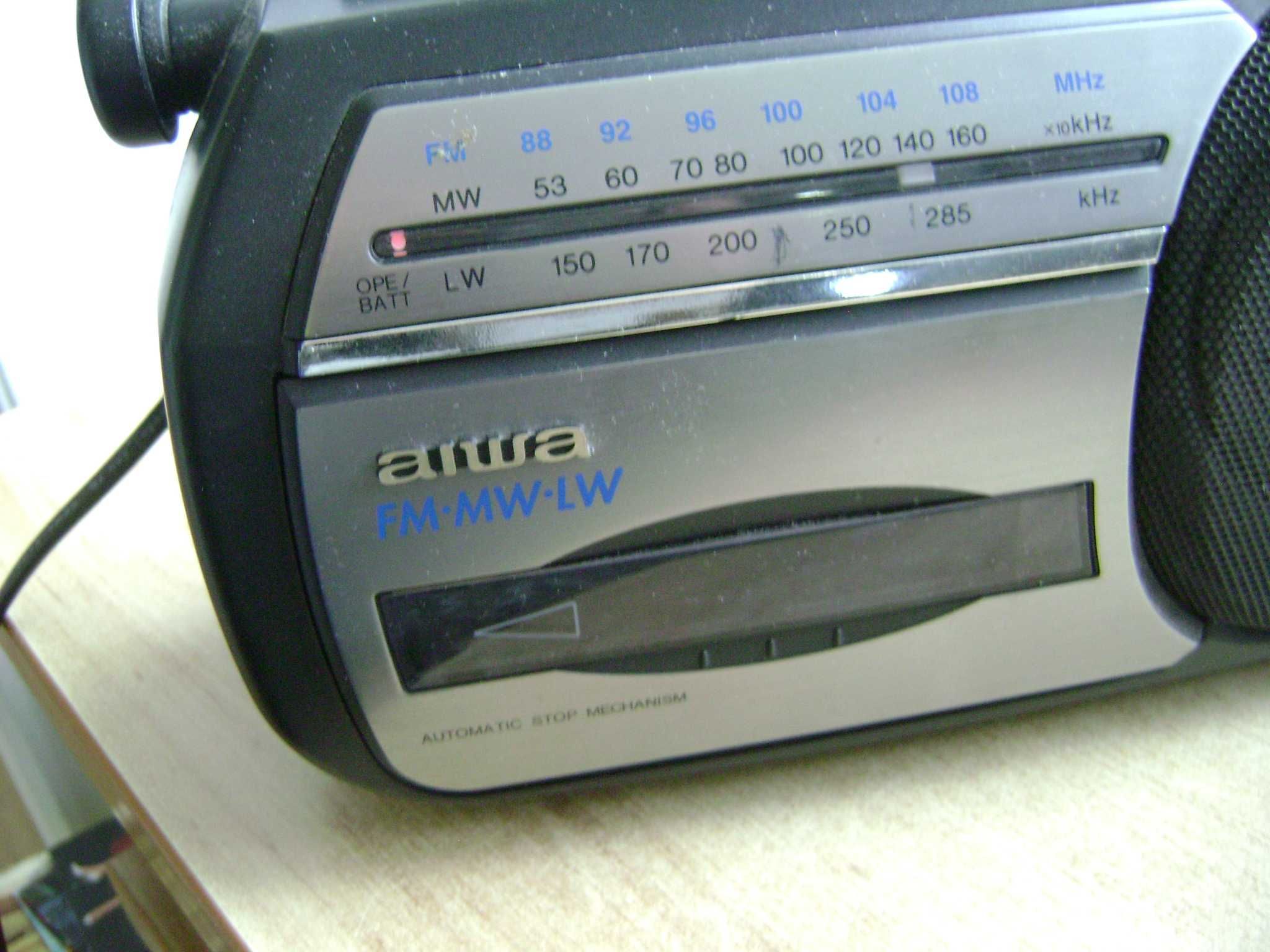 Starocie z PRL Radiomagnetofon AIWA RM-78EZ = w pełni sprawny z kasetą