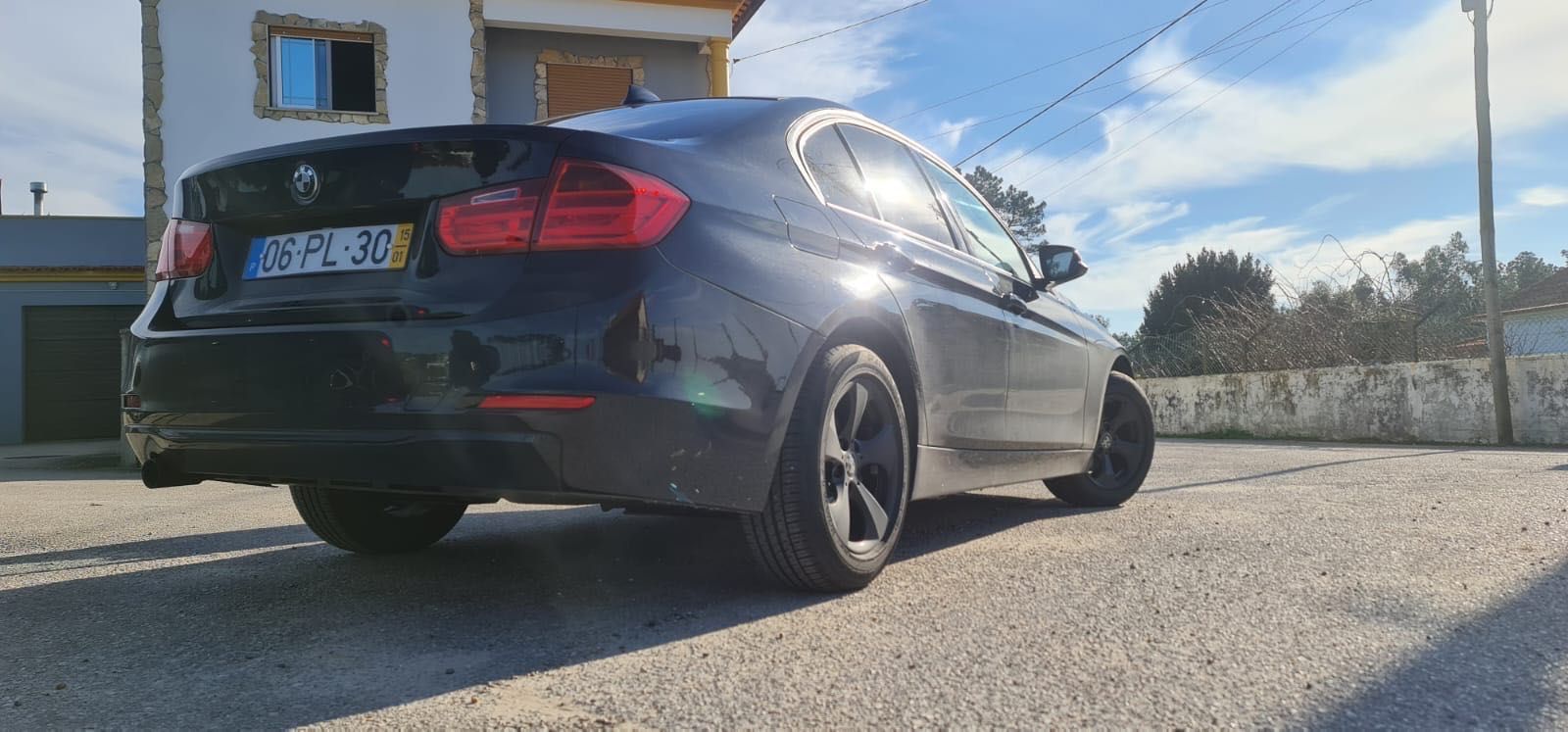 Bmw f30 318D 143cv 2015