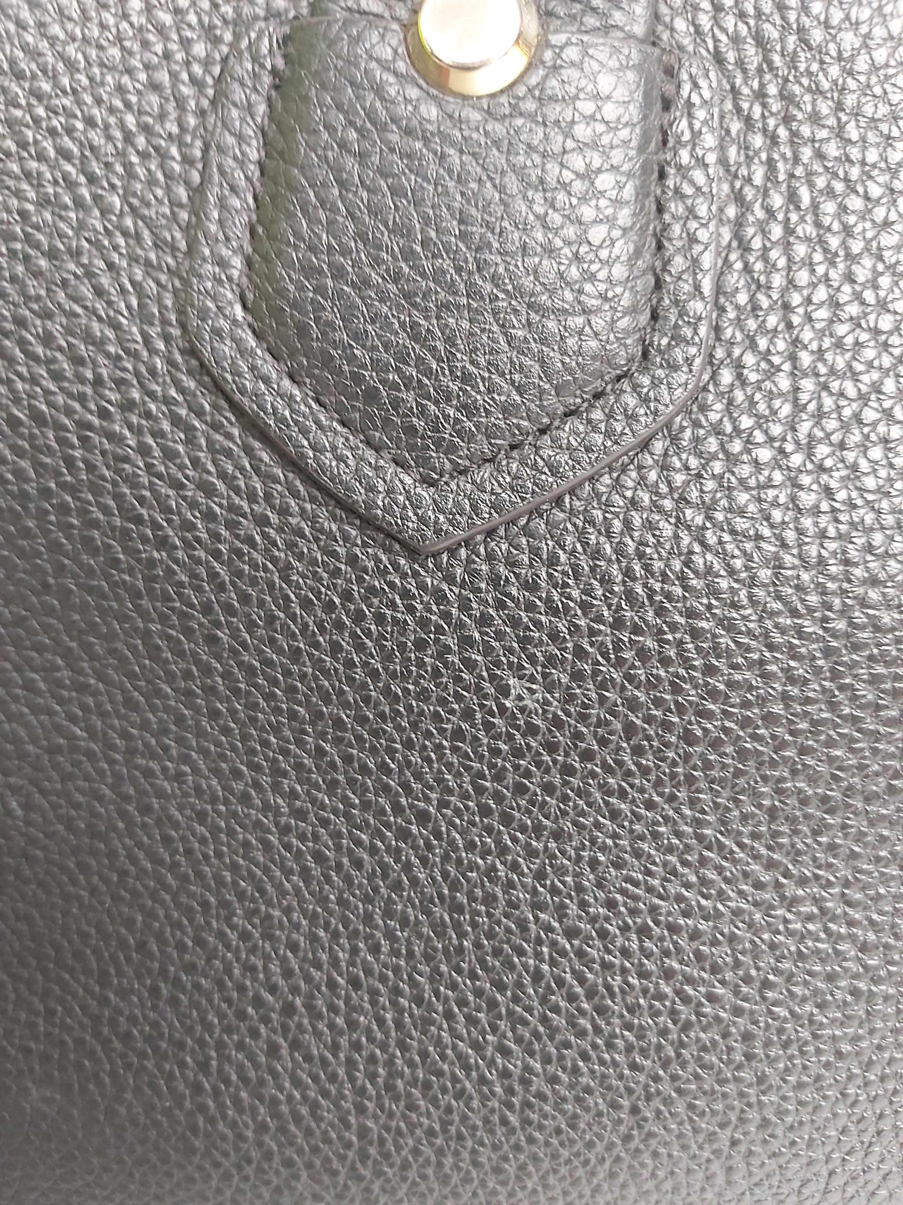 Użwana torebka kuferek FURLA czarna mała skorzana
