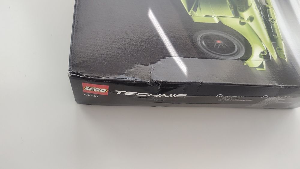 LEGO TECHNIC 42161 Lamborghini HURACAN