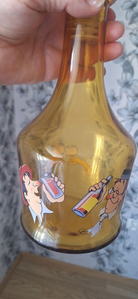 Sprzedam starą karafka