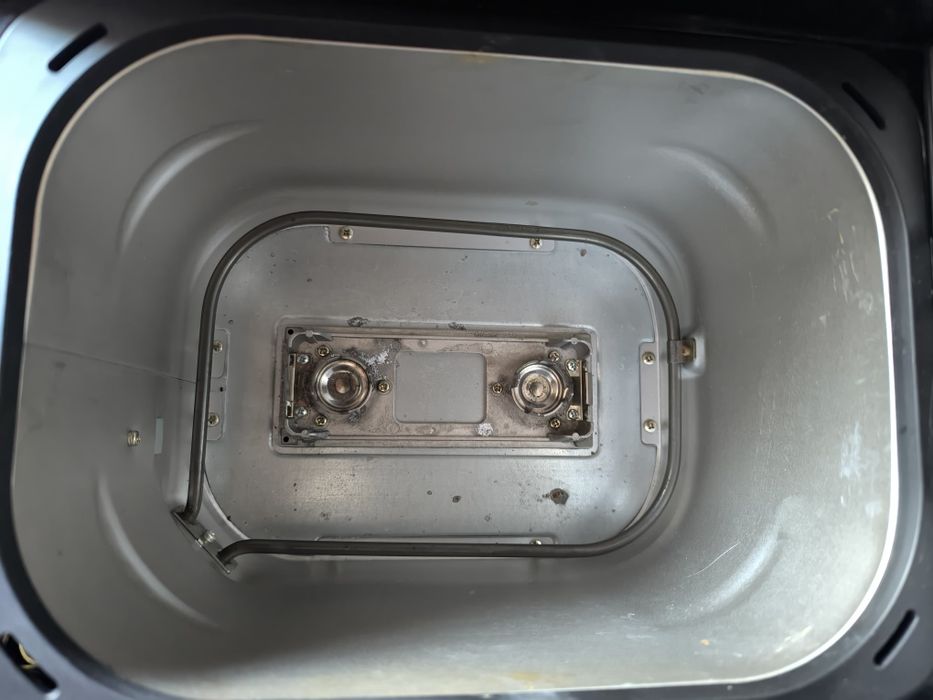 Продам как новую импортную сенсорную хлебопечка  в отличном состоянии