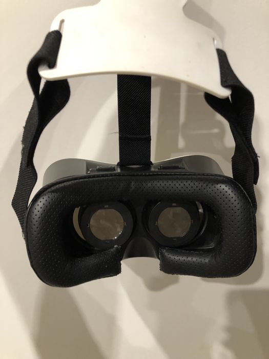 Очки виртуальной реальности VR CASE