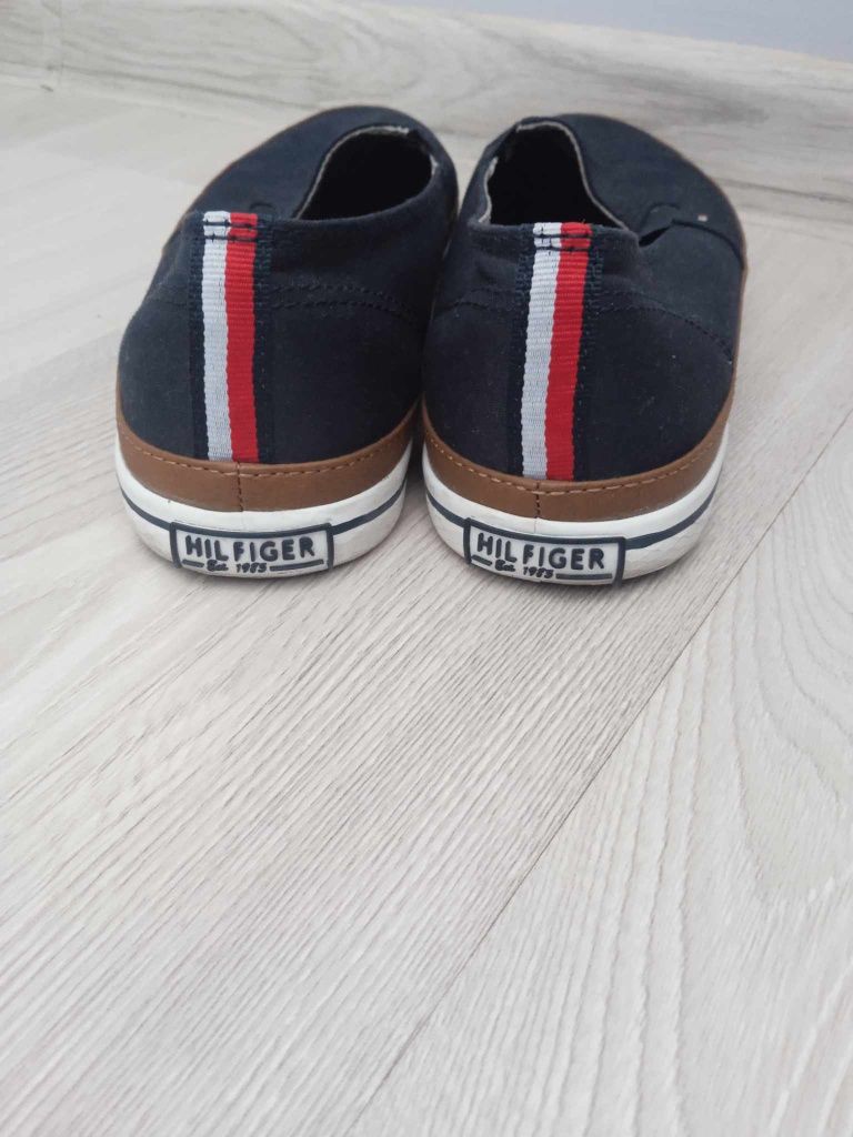 Tommy Hilfiger Iconic Kesha sneakersy tenisówki półbuty r. 36 zadbane