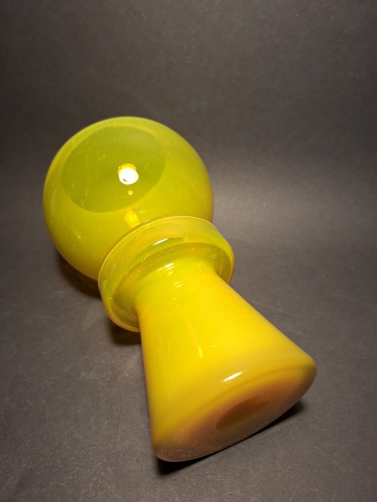 Izolator Horbowy prl ostra forma