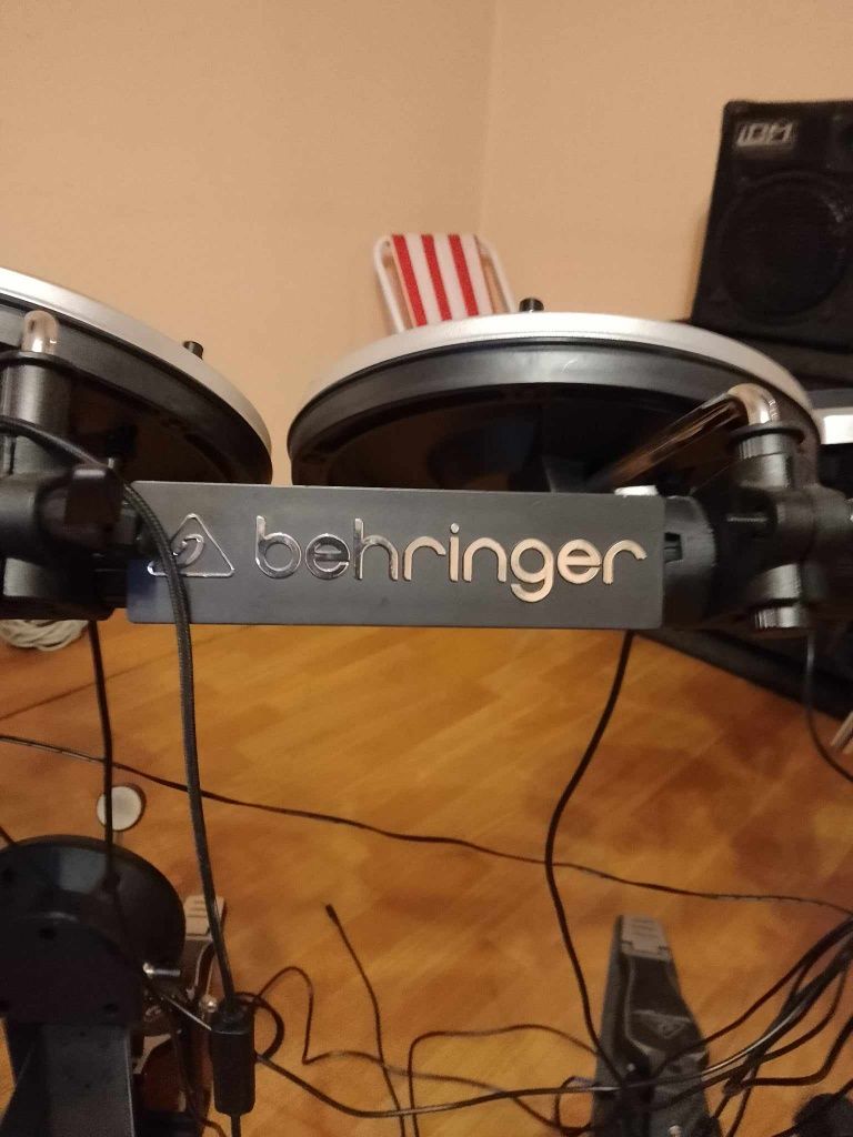 Perkusja elektroniczna behringer