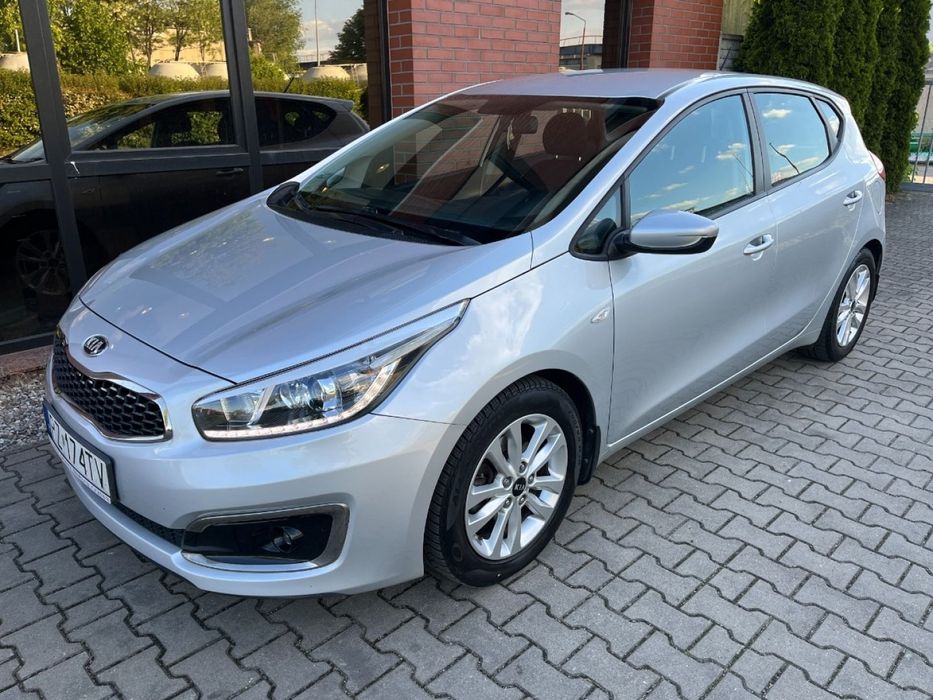Kia Ceed 1.4 diesel / 90 KM/ 6 biegów / salon Polska / książka serwis / zadbany